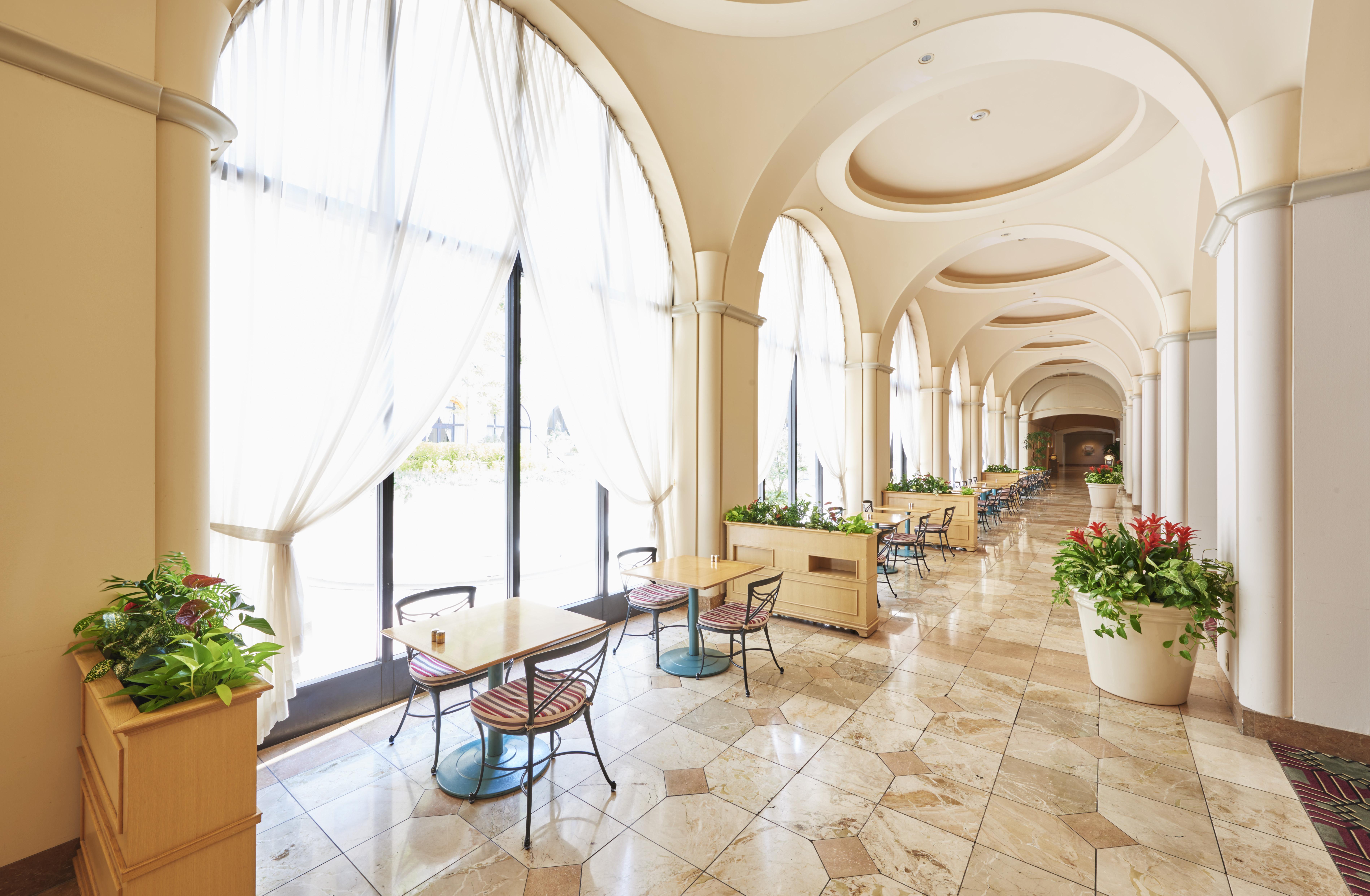 Hotel Okura Tokyo Bay Urayasu Екстер'єр фото Interior of the hotel
