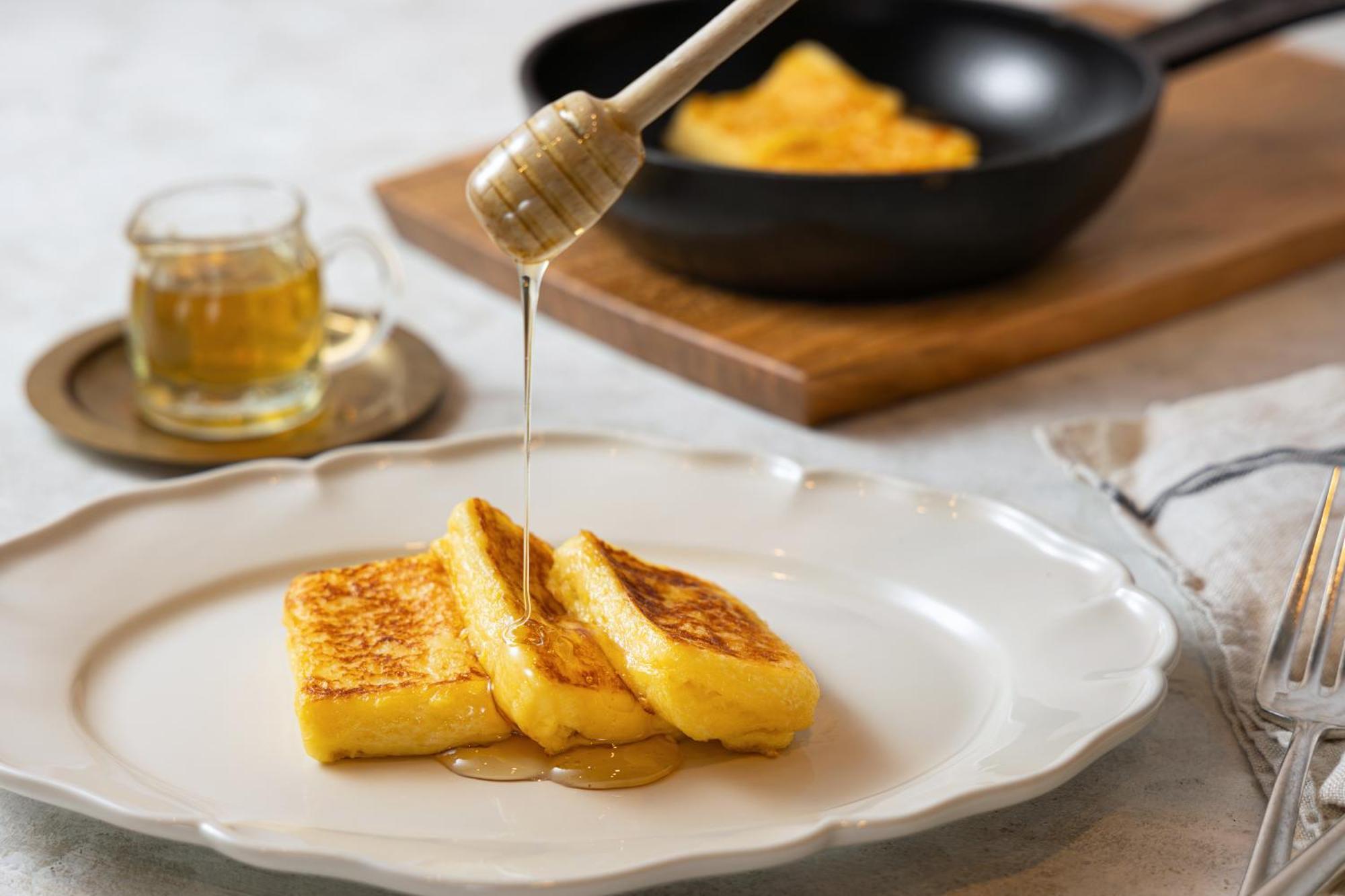 Hotel Okura Tokyo Bay Urayasu Екстер'єр фото French toast with honey
