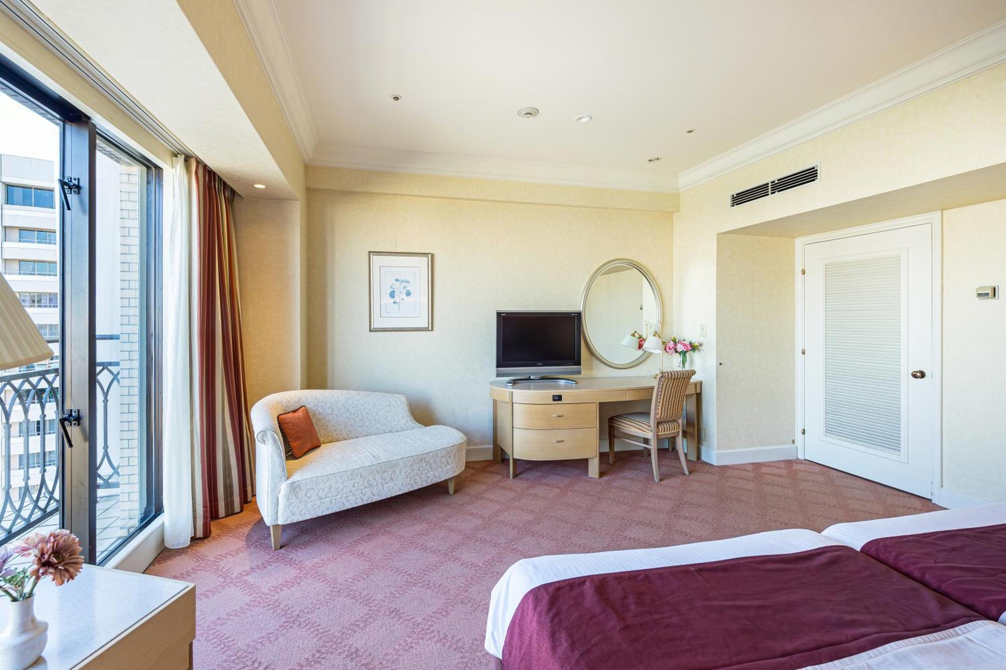 Hotel Okura Tokyo Bay Urayasu Екстер'єр фото