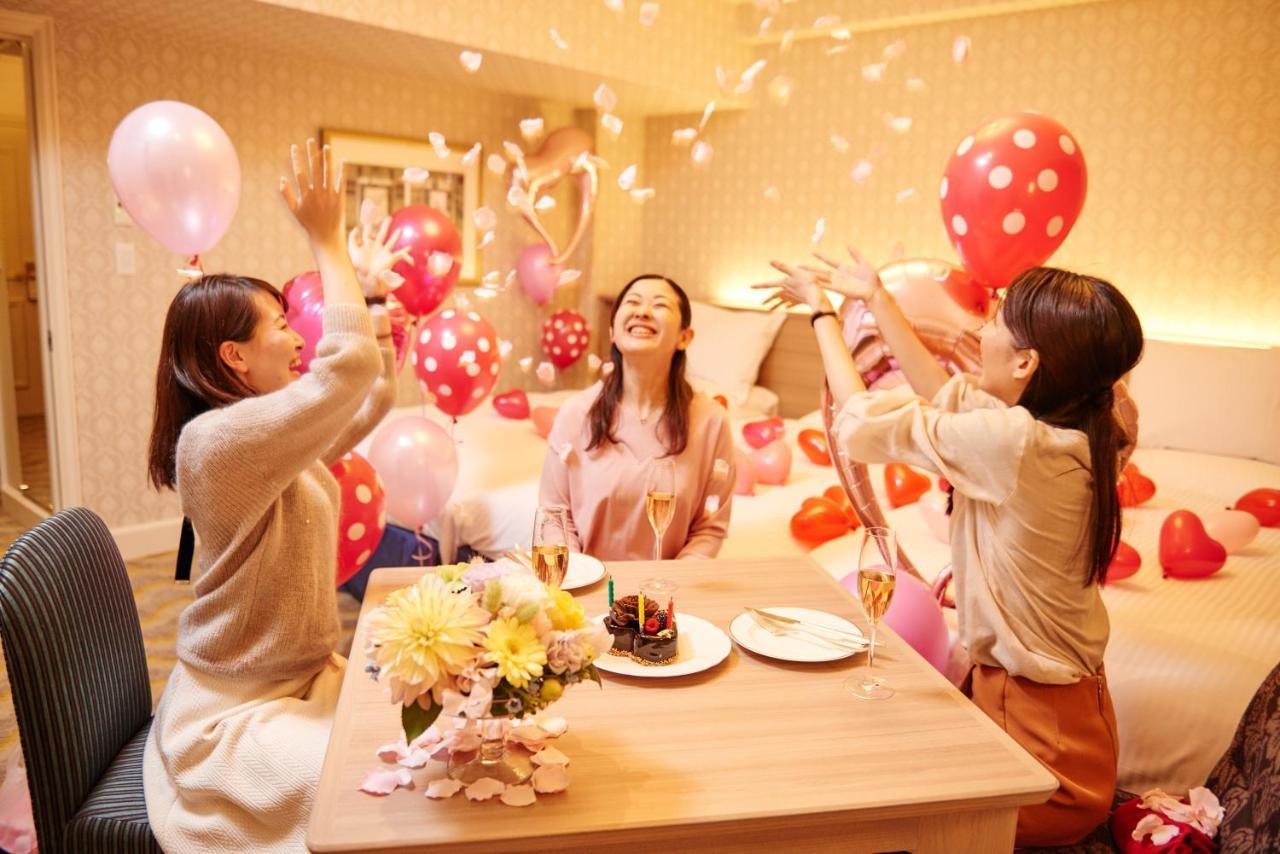 Hotel Okura Tokyo Bay Urayasu Екстер'єр фото A party in Japan